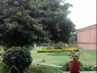 Foto 2 de Lote con instalaciones sociales y deportivas Piscinas, Canchas de tenis, Bolos, Restaurante, Cafeteria