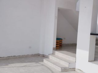 Foto 5 de VENTA CASA ANCON VISTA AL MAR CON PISCINA