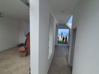 Foto 7 de VENTA CASA ANCON VISTA AL MAR CON PISCINA