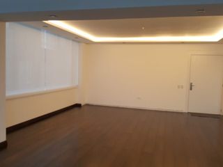 Foto 6 de QUITO TENIS RENTO DEPARTAMENTO REMODELADO 4 DORMITORIOS 330 m2.