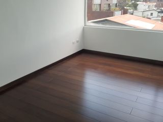Foto 10 de QUITO TENIS RENTO DEPARTAMENTO REMODELADO 4 DORMITORIOS 330 m2.