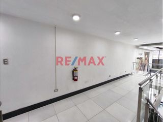 Foto 5 de Exelente Local Comercial en San Juan de Miraflores