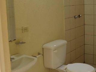 Foto 4 de Renta departamento dos dormitorios en conjunto cerrado, calle Legarda y Occidental