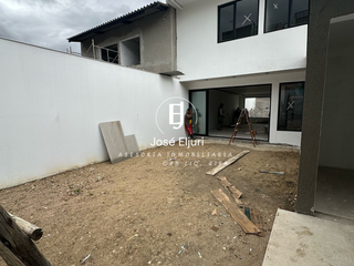 Foto 3 de CASA POR ESTRENAR DE 4 DORMITORIOS 5 BAÑOS Y AMPLIA ÁREA VERDE EN RIO AMARILLO, SECTOR CALLE LADRILLEROS