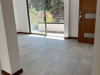 Foto 1 de CASA EN VENTA CON LOCAL COMERCIAL POR ESTRENAR LAS PENCAS