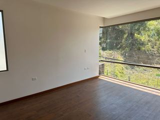 Foto 8 de CASA EN VENTA CON LOCAL COMERCIAL POR ESTRENAR LAS PENCAS