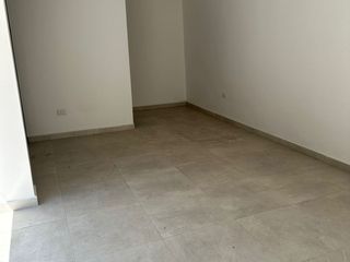 Foto 17 de CASA EN VENTA CON LOCAL COMERCIAL POR ESTRENAR LAS PENCAS