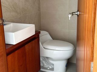 Foto 20 de CASA EN VENTA CON LOCAL COMERCIAL POR ESTRENAR LAS PENCAS