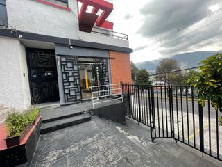 Foto 1 de Local Comercial en Alquiler / El Batán / Eloy Alfaro / Quito