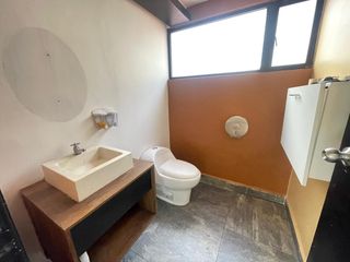 Foto 4 de Local Comercial en Alquiler / El Batán / Eloy Alfaro / Quito