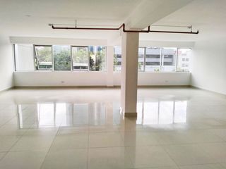Foto 4 de OFICINA ADMINISTRATIVA DE 142 M2 EN ALQUILER EN SAN ISIDRO