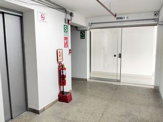 Foto 11 de OFICINA ADMINISTRATIVA DE 142 M2 EN ALQUILER EN SAN ISIDRO