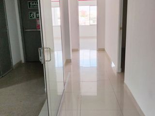 Foto 12 de OFICINA ADMINISTRATIVA DE 142 M2 EN ALQUILER EN SAN ISIDRO