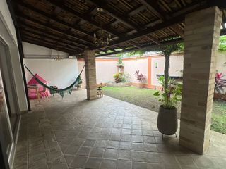 Foto 8 de Casa de 240 m², ideal para negocio u hogar, 2 pisos en zona estratégica