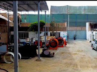 Foto 1 de VENDO LOCAL INDUSTRIAL EN LA MILLA EN S.M.P