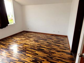 Foto 8 de Se Vende Casa de tres pisos En San Borja