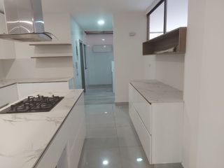 Foto 5 de VENDO casa Jockey Club Ciudad Jardín Cali