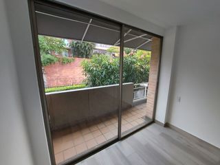 Foto 30 de VENDO casa Jockey Club Ciudad Jardín Cali