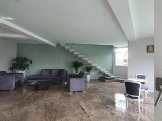 Foto 1 de Venta Casa Moderna en Cumbayá Urbanización Yanazarapata, 277 m² útil,  total 451 m2, Precio $310.000