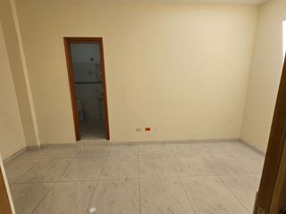 Foto 8 de LOCAL EN ARRIENDO CON OFICINAS - PUENTE ARANDA