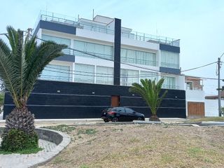 Foto 4 de Triplex de estreno con piscina en Punta Hermosa – ¡Vive frente a parque!