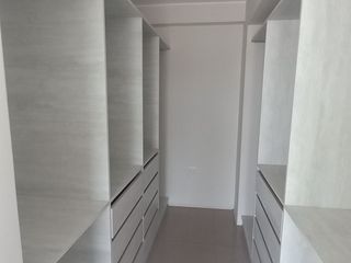 Foto 19 de Triplex de estreno con piscina en Punta Hermosa – ¡Vive frente a parque!
