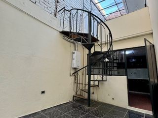 Foto 13 de Casa EN VENTA de 4 DORMITORIOS en Urbanización ubicada a pocos pasos de la Av. Remigio Crespo y Av. Loja