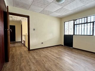 Foto 16 de Casa EN VENTA de 4 DORMITORIOS en Urbanización ubicada a pocos pasos de la Av. Remigio Crespo y Av. Loja