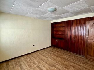 Foto 17 de Casa EN VENTA de 4 DORMITORIOS en Urbanización ubicada a pocos pasos de la Av. Remigio Crespo y Av. Loja