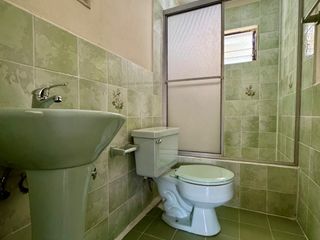 Foto 19 de Casa EN VENTA de 4 DORMITORIOS en Urbanización ubicada a pocos pasos de la Av. Remigio Crespo y Av. Loja