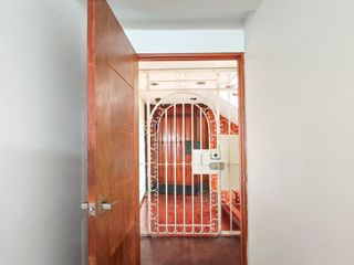 Foto 19 de ALQUILER DE OFICINA EN EXCELENTE UBICACIÓN - Piso 4 Sin Ascensor