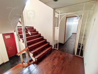 Foto 23 de ALQUILER DE OFICINA EN EXCELENTE UBICACIÓN - Piso 4 Sin Ascensor
