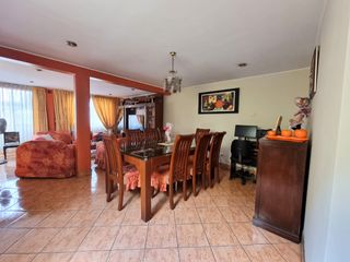 Foto 46 de VENDO AMPLIA CASA EN CARABAYLLO