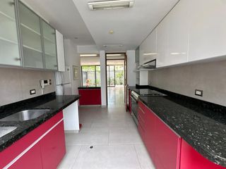 Foto 12 de ALQUILO HERMOSO Y MODERNO DUPLEX  FRENTE A LA HUACA PUCLLANA