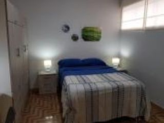 Foto 1 de Alquilo en MIRAFLORES, SAN ANTONIO, habitación ejecutiva. Limpia y desinfectada, bien ventilada e iluminada.