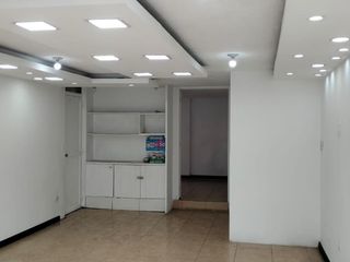 Foto 8 de RENTA LOCALES COMERCIALES AV. DE LOS SHYRIS, ENTRE RIO COCA Y 6 DE DICIEMBRE