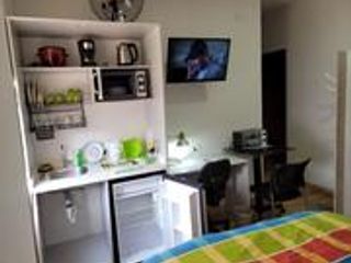 Foto 14 de Alquilo en MIRAFLORES, SAN ANTONIO, habitación ejecutiva. Limpia y desinfectada, bien iluminada y ventilada.