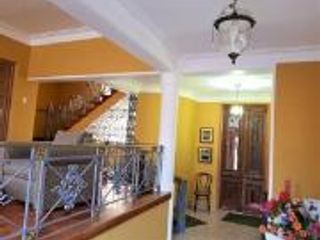 Foto 9 de MIRAFLORES, SAN ANTONIO, alquiler de habitación ejecutiva - 2.4 - limpia y desinfectada, bien iluminada y ventilada.