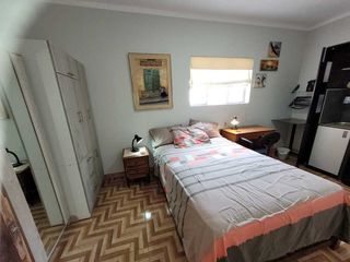 Foto 3 de Alquilo en MIRAFLORES, SAN ANTONIO, habitación ejecutiva. Limpia y desinfectada, bien iluminada y ventilada.