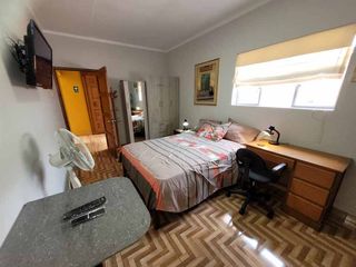 Foto 4 de Alquilo en MIRAFLORES, SAN ANTONIO, habitación ejecutiva. Limpia y desinfectada, bien iluminada y ventilada.