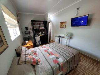 Foto 12 de Alquilo en MIRAFLORES, SAN ANTONIO, habitación ejecutiva. Limpia y desinfectada, bien iluminada y ventilada.
