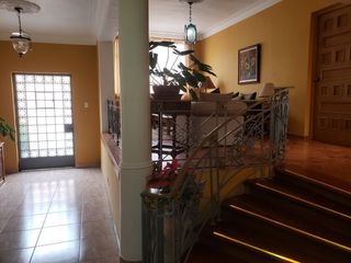 Foto 11 de Alquilo en MIRAFLORES, SAN ANTONIO, habitación ejecutiva. Limpia y desinfectada, bien iluminada y ventilada.