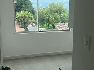 Foto 8 de Vendo casa de 4 dormitorios, conjunto privado, San Rafael