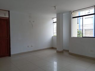 Foto 1 de Venta Departamento 2do Piso San Isidro (lnunez)