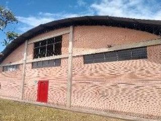 Foto 20 de VENTA BODEGA COMERCIAL EN AMBATO, SECTOR CIUDADELA INGAHURCO