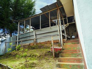 Foto 16 de Casa Vacacional en Venta, Sector la Higuera, Paute