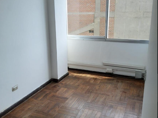 Foto 7 de Alquilo Amplias y Cómodas Oficinas Todo un Piso en Av Pardo, Miraflores