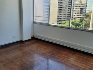 Foto 11 de Alquilo Amplias y Cómodas Oficinas Todo un Piso en Av Pardo, Miraflores