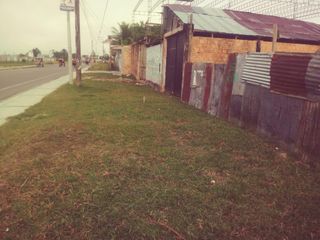Foto 2 de VENTA DE 2 TERRENOS EN IQUITOS EN LA CARRETERA SANTO TOMAS 800 M2