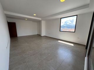 Foto 5 de EN ARRIENDO OFICINA COMERCIAL EDIFICIO BELLA VISTA